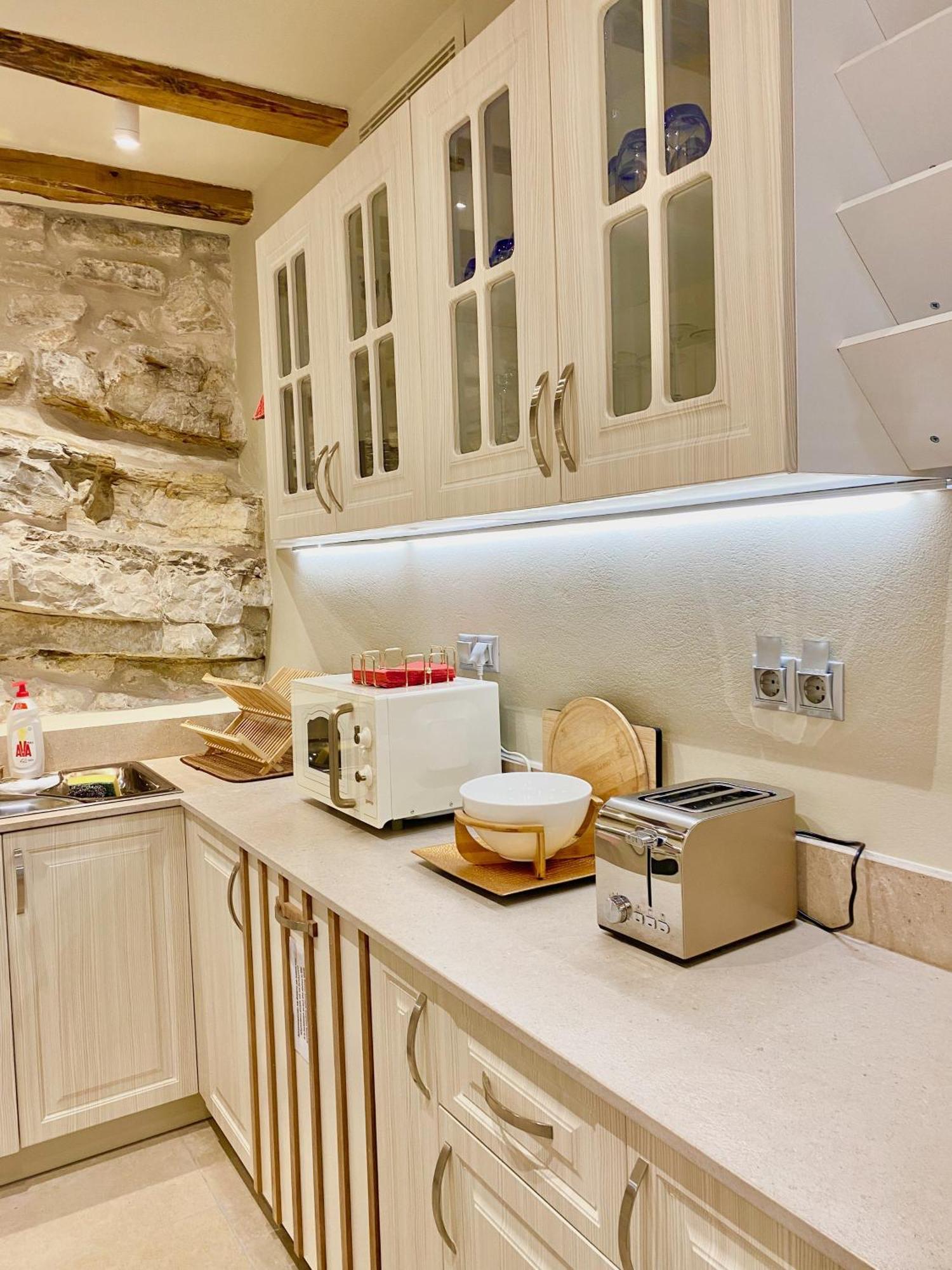 Villasonboard Rock Villa 3 Bed, 3 Bath, Jacuzzi, Seaside Ermioni Exteriör bild
