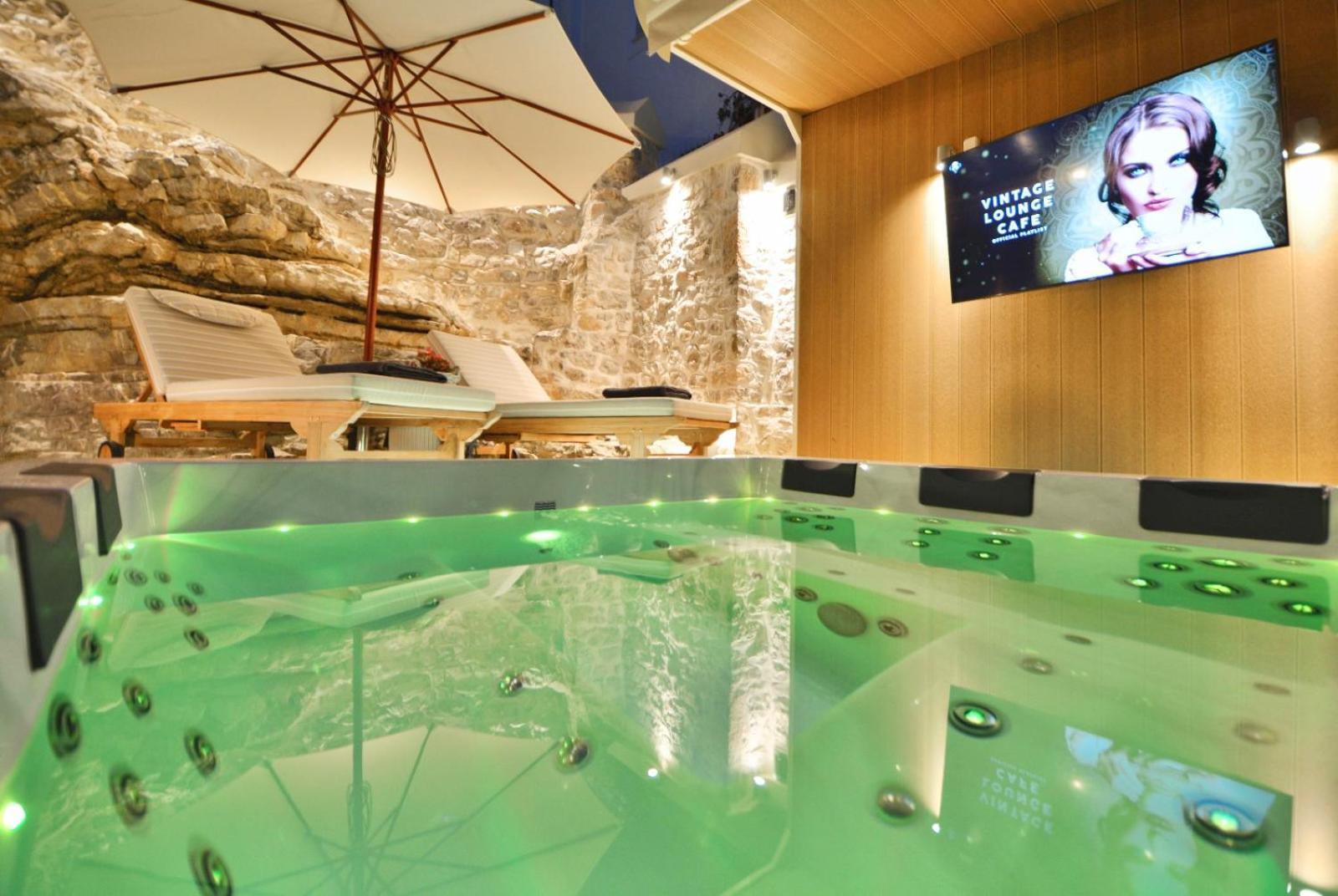 Villasonboard Rock Villa 3 Bed, 3 Bath, Jacuzzi, Seaside Ermioni Exteriör bild