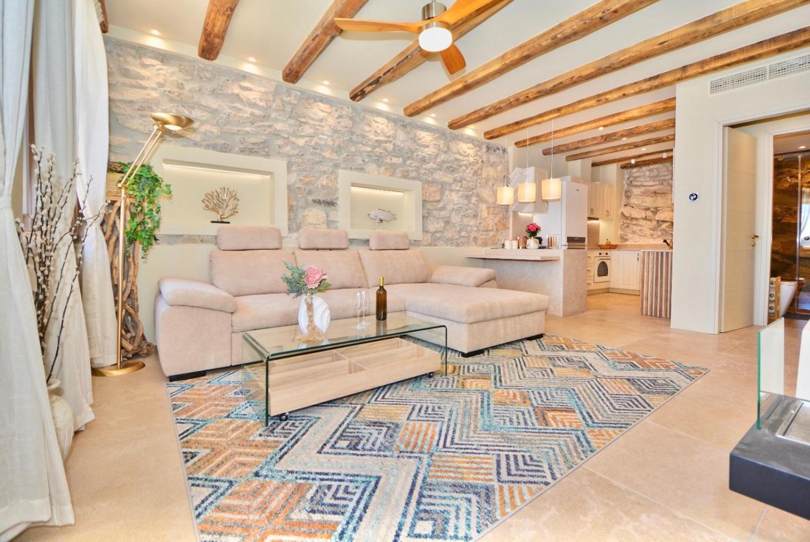 Villasonboard Rock Villa 3 Bed, 3 Bath, Jacuzzi, Seaside Ermioni Exteriör bild