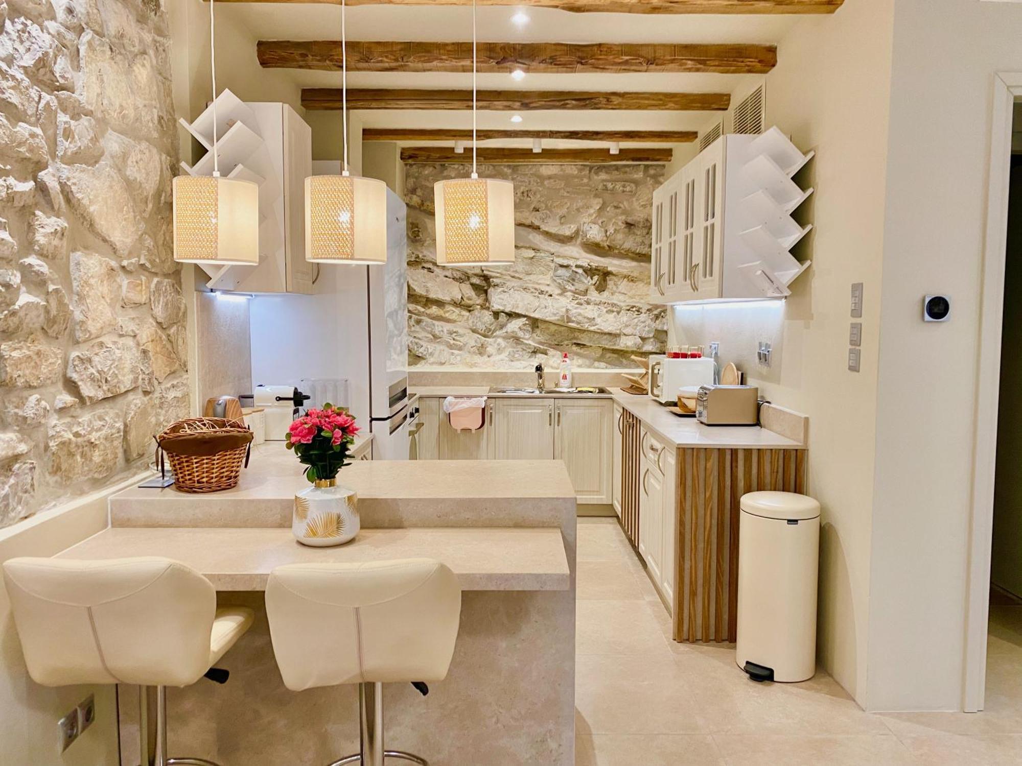 Villasonboard Rock Villa 3 Bed, 3 Bath, Jacuzzi, Seaside Ermioni Exteriör bild